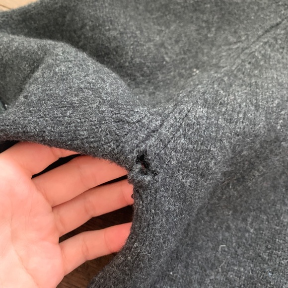 Vintage Levi’s Knit Sweater. Great condition - Picture 5 of 7